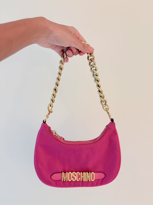 Moschino Couture Chain Logo Hobo Bag in Fuchsia